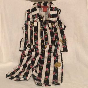 Apple Bottom shorts outfit